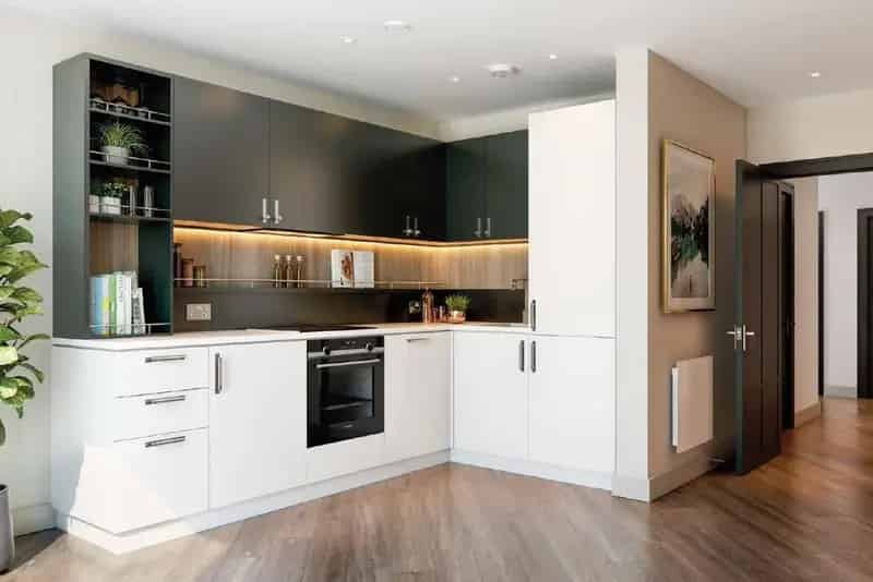Flat For Sale , Staines-upon-Thames, England