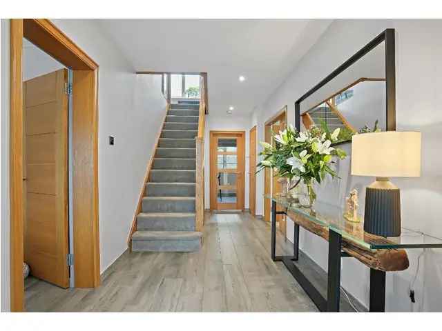 5 Bedroom Detached House for Sale Near Alloway Primary School