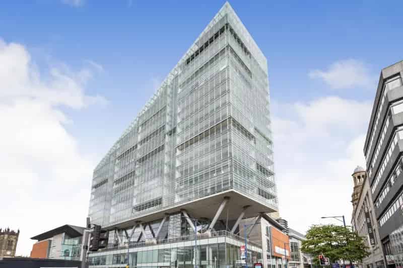 2 Bedroom Flat for Sale City View Balcony Parking Concierge