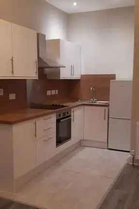 Flat to Rent in Glasgow G42 Calder Street