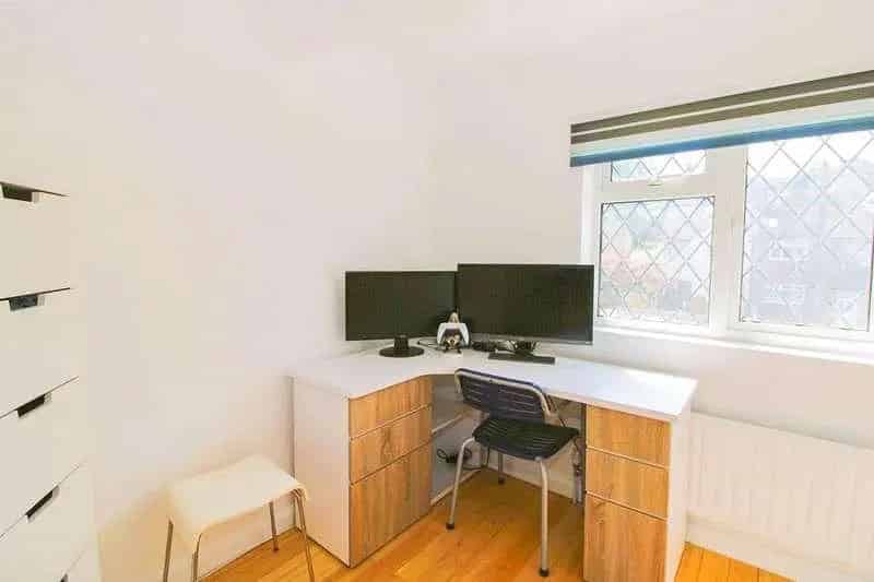 4 Bed Semi-Detached House For Sale