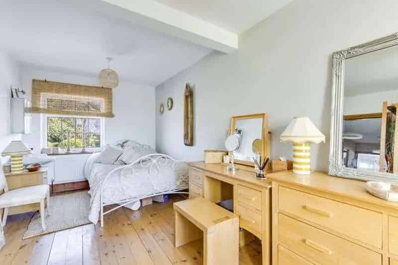 4 Bed Detached House For Sale