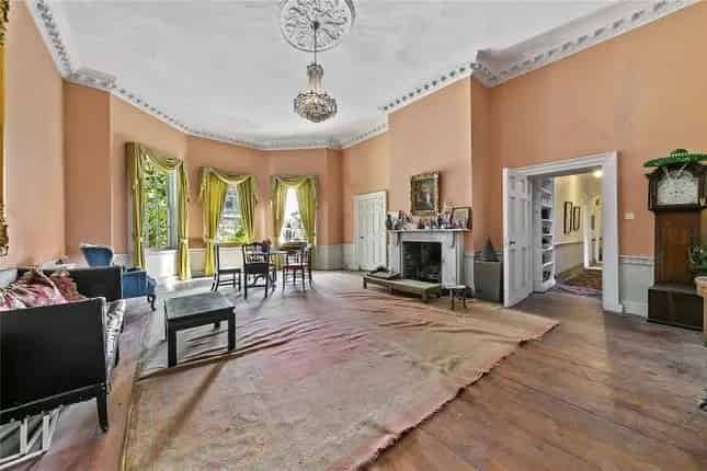 Grade II Listed Manor House Kew London 7 Bedrooms Ballroom