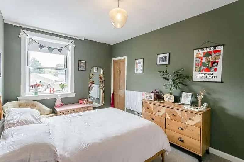 2 Bed Flat for Sale in Piershill Edinburgh