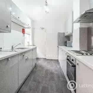5 Bedroom House Birmingham - Students Professionals