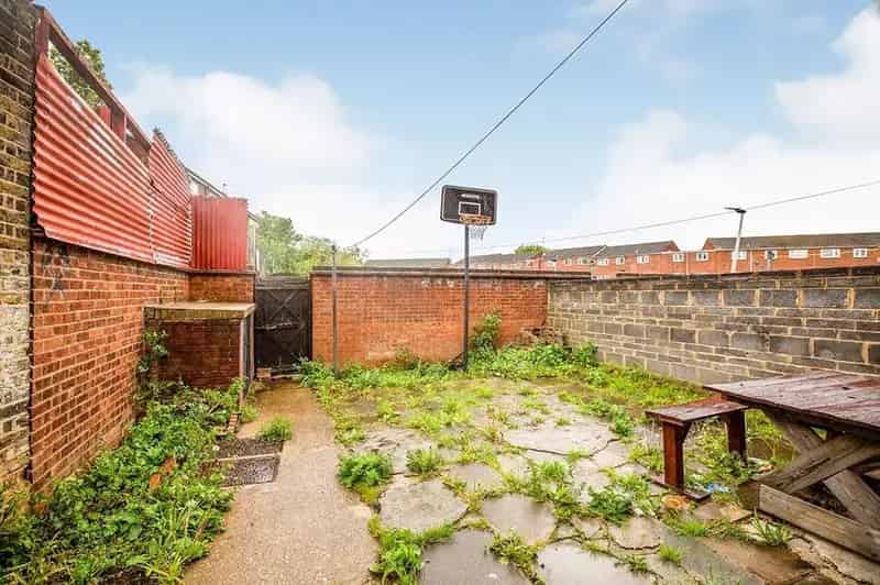 4 Bedroom House to Rent London E15