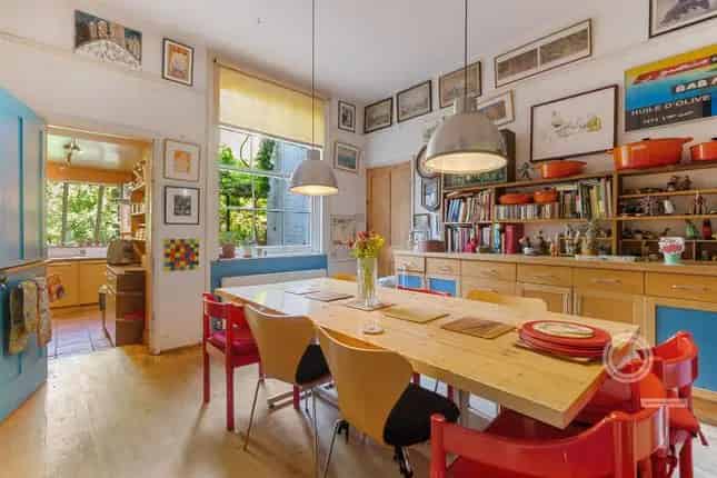 5 Bedroom Victorian House for Sale in Kentish Town