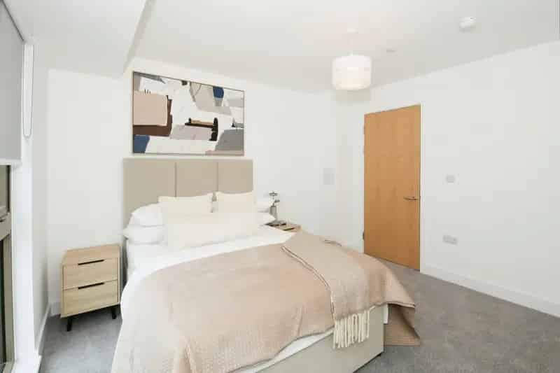 Peterborough City Centre Apartments & Townhouses - Zero Deposit Available