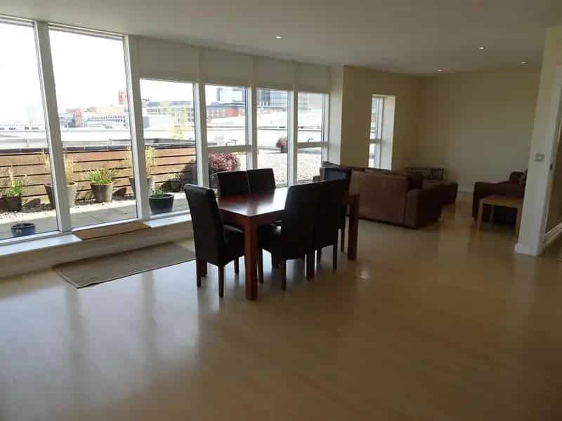 2 Bedroom Penthouse To Rent