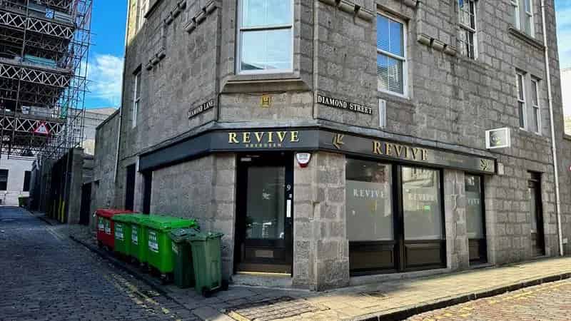 Aberdeen City Centre Retail Unit - Hair Salon -  754 sq ft