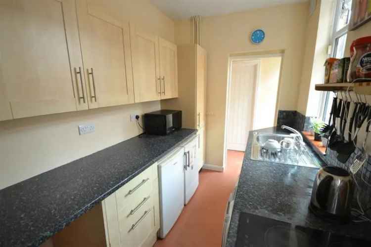 4 bedroom terraced house to rent