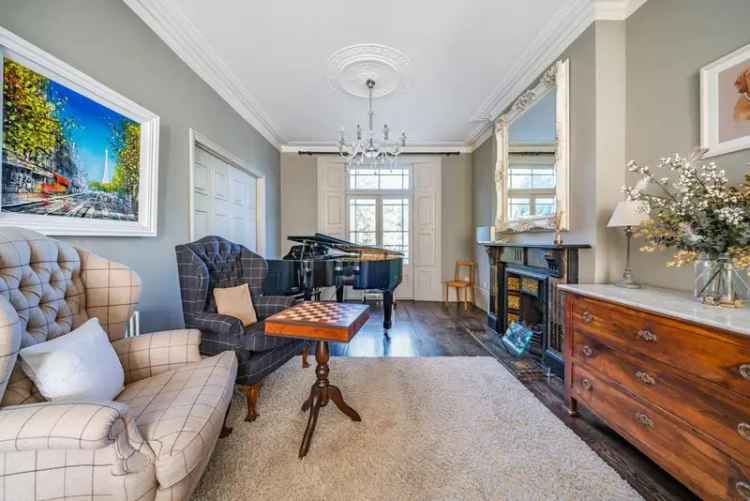 House For Sale in London, England