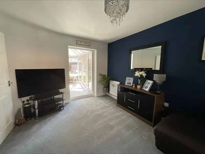 3 Bedroom End Terrace House for Sale in Minster