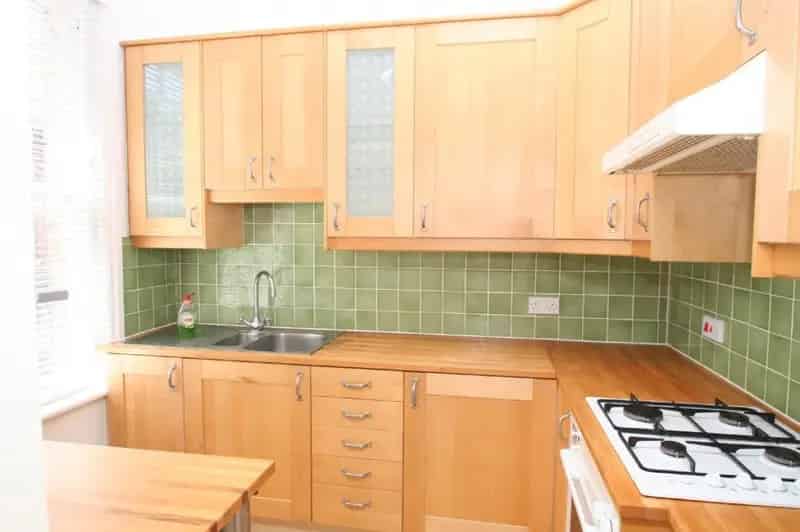 2 Bedroom Flat For Sale Spacious Lounge Fitted Kitchen