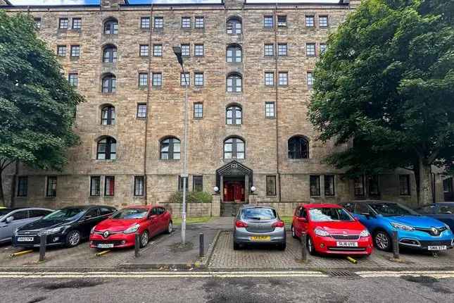 Flat for sale in Bell Street, Glasgow G4