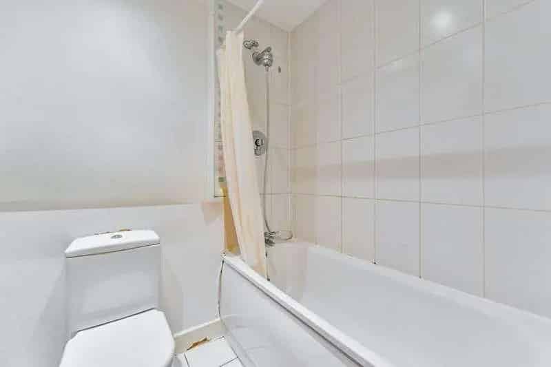 4 bed flat for sale
