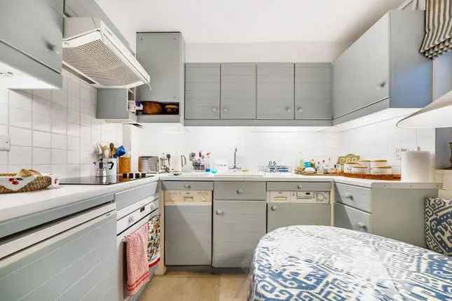 Flat to rent in Hans Place, Knightsbridge, London SW1X