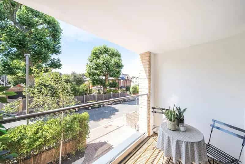 Flat For Sale , London, England