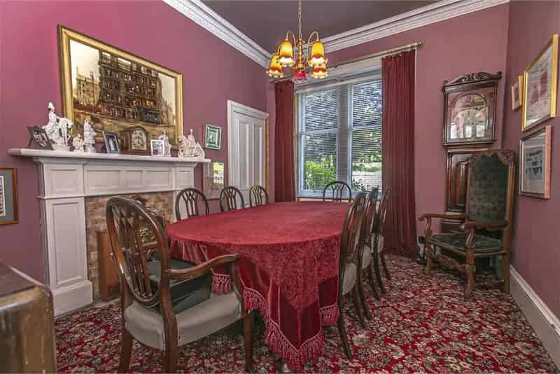 6 Bed Semi Detached House 3 Reception Rooms