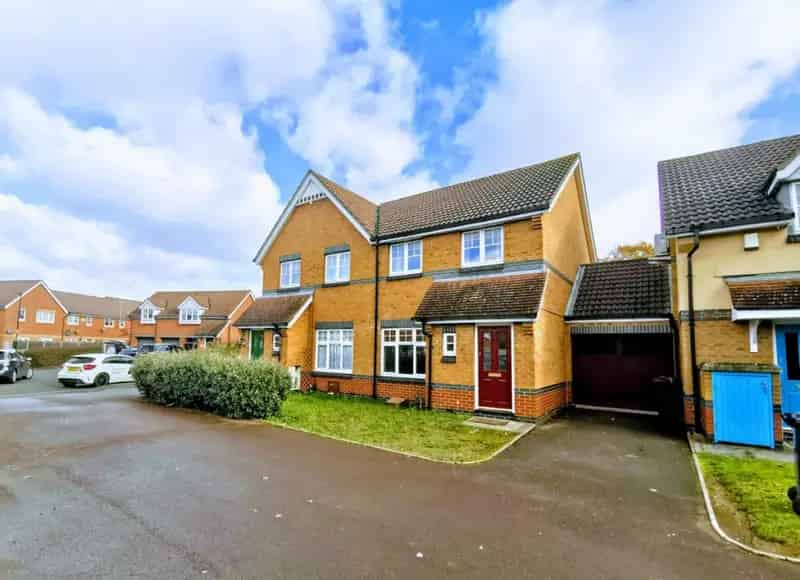 3 bedroom House
 To Rent