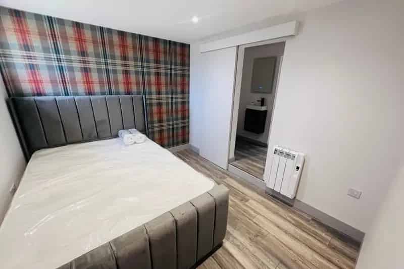 2 Bed Furnished Apartment Oakham - Courtyard Garden