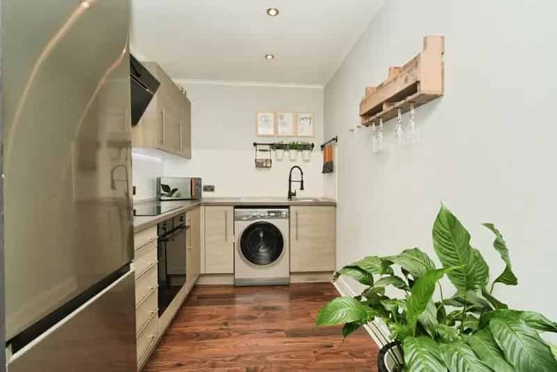 2 Bedroom Flat for Sale Manchester M16