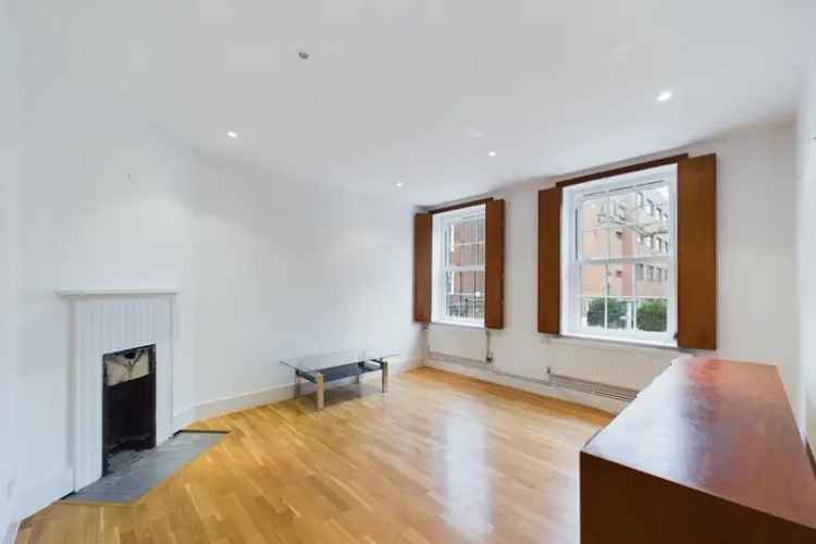 Spacious Chelsea Family Apartment near Fulham Broadway