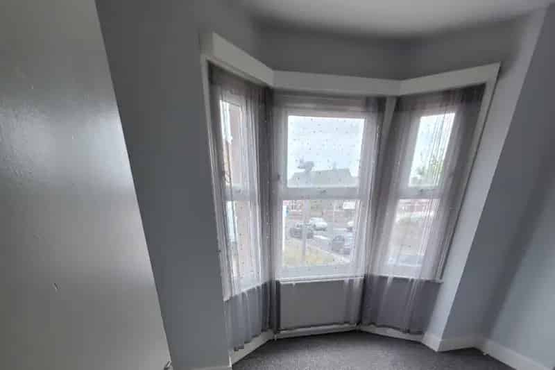 4 Bedroom End Terrace House to Let Clacton