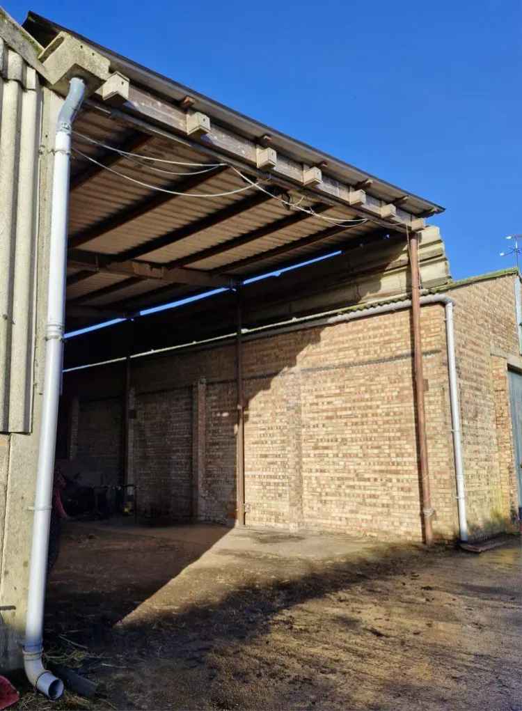 1500 sq ft Secure Storage Unit near A10 Ely Cambridge