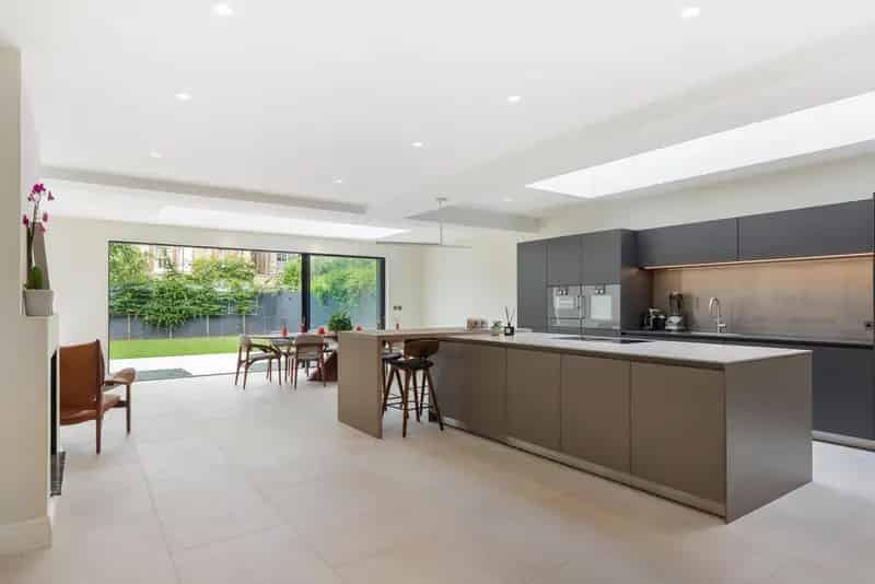 6 Bedroom Semi Detached House Fulham Newly Renovated