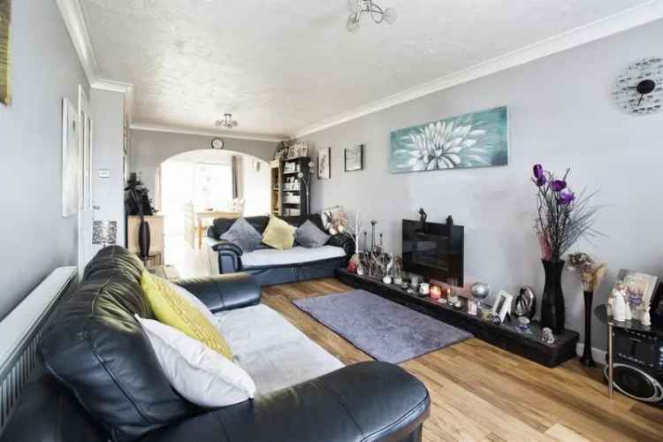 Three Bedroom Semi Detached House Extended Kitchen and Garage Gym