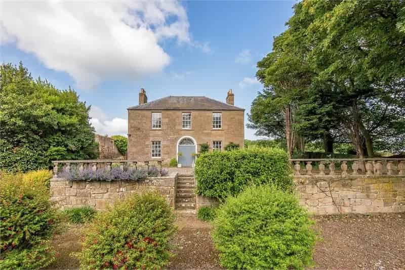 5 Bed Detached Farmhouse 2 Reception Rooms Kingsbarns
