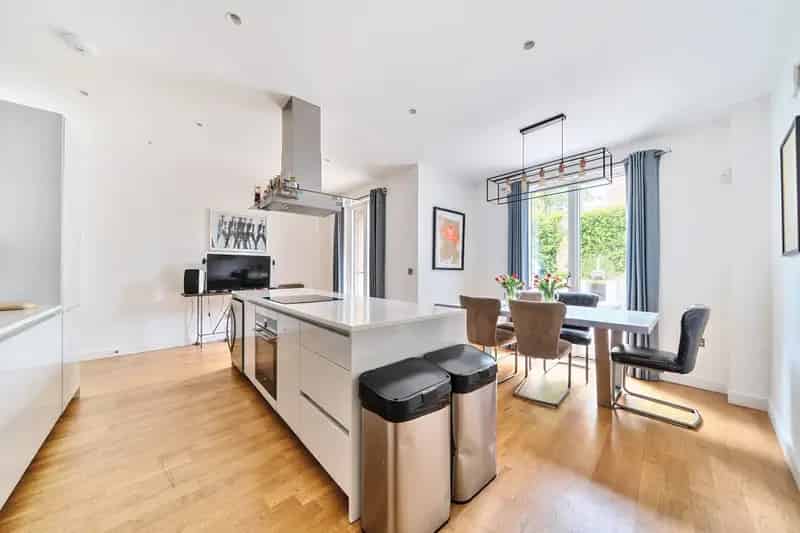 5 Bedroom House for Sale in Gated Development