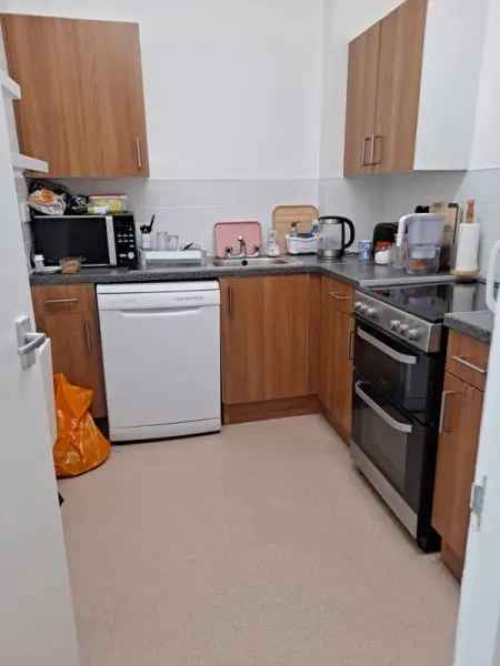 Flat For Rent in Warwick, England