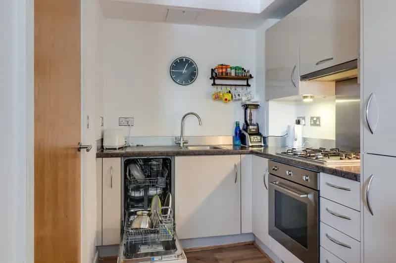 1 Bedroom Flat To Rent Available August 19 2025