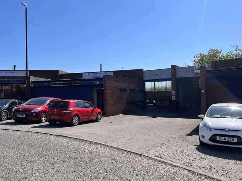 Refurbished Warehouse Units near A1M and A194M