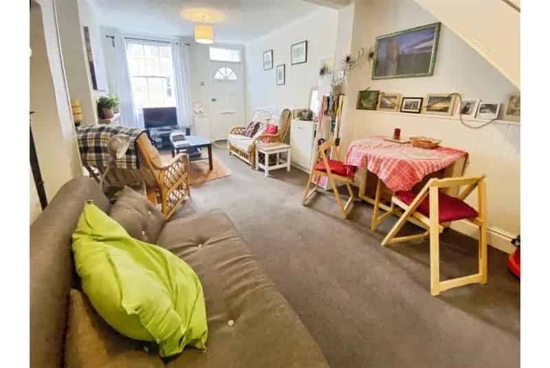 3 Bed Victorian Mid Terrace House For Sale