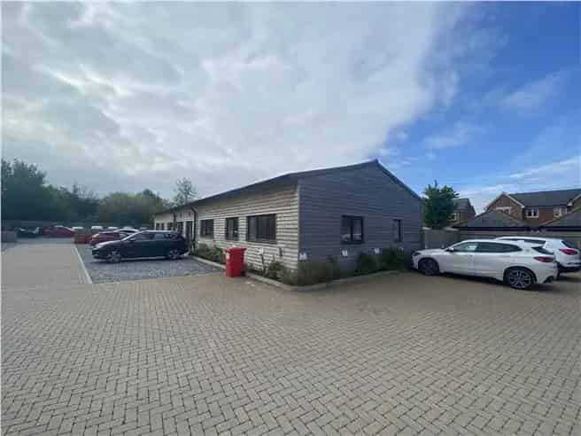 1184 Sq Ft Office Space Meadow View Business Park