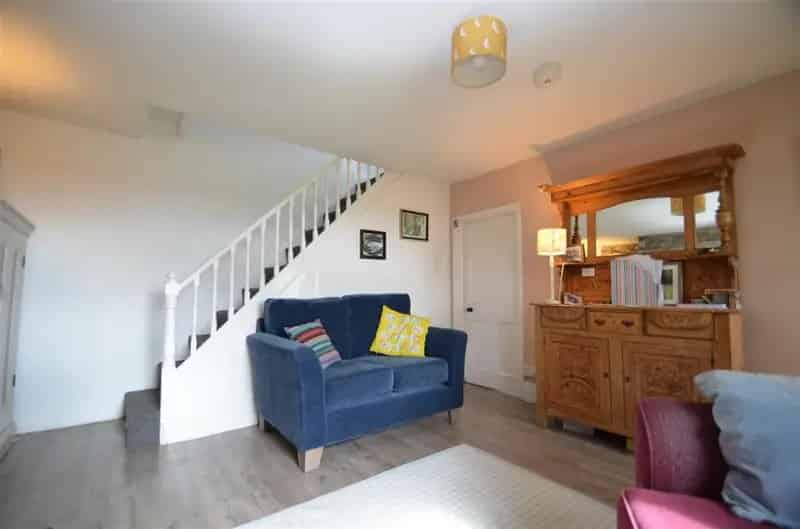 2 Bedroom Detached House for Sale in Constantine