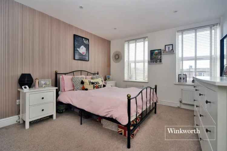 2 bedroom flat/apartment in Cheam