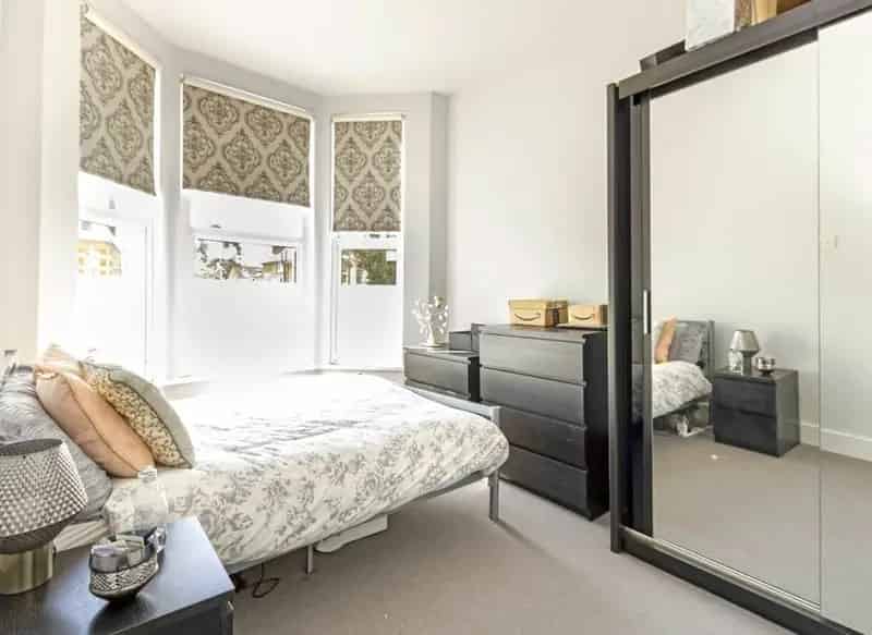 Refurbished 2-Bed Period Apartment Near Ealing Broadway
