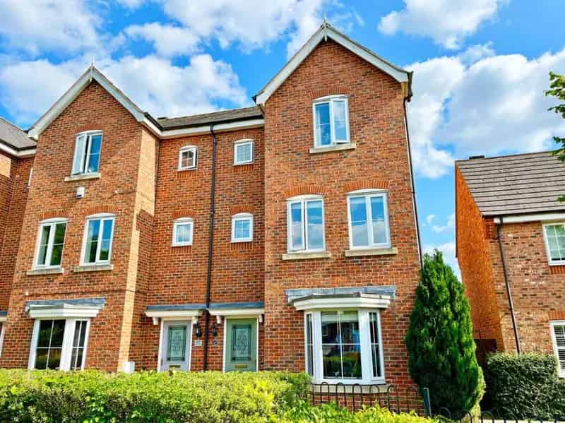 5 Bed Property for Sale Rothley Complete Onward Chain