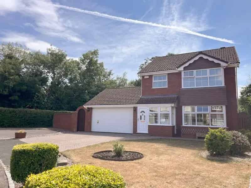 4 Bedroom Detached House for Sale in Barnwood