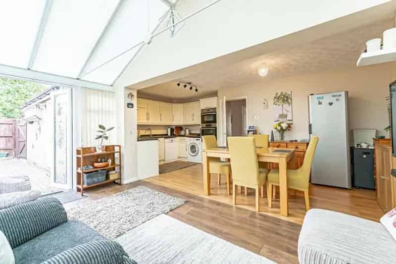 3 Bed Semi-Detached House for Sale