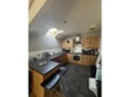 1 Bedroom Flat Cardiff City Centre Professionals