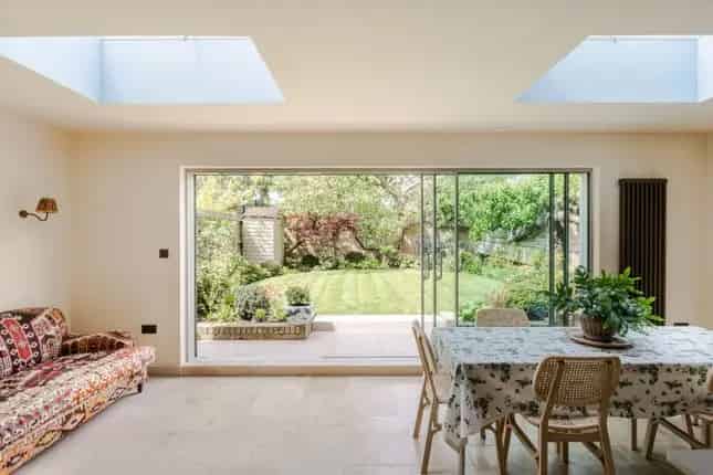 3 Bed Semi-Detached House Putney SW15