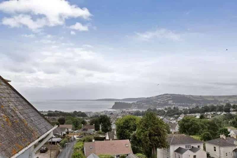 2 Bed Penthouse Apartment Stunning Sea Views Allocated Parking