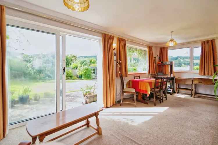 Four Bedroom Detached House with Stunning Views and Garage