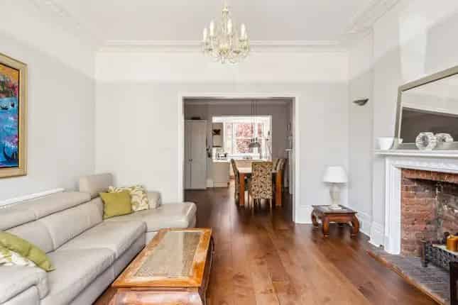 Flat for sale in Friars Stile Road, Richmond TW10