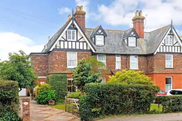 Marden Road, Staplehurst, Kent, TN12 0NF | Property for sale | Savills